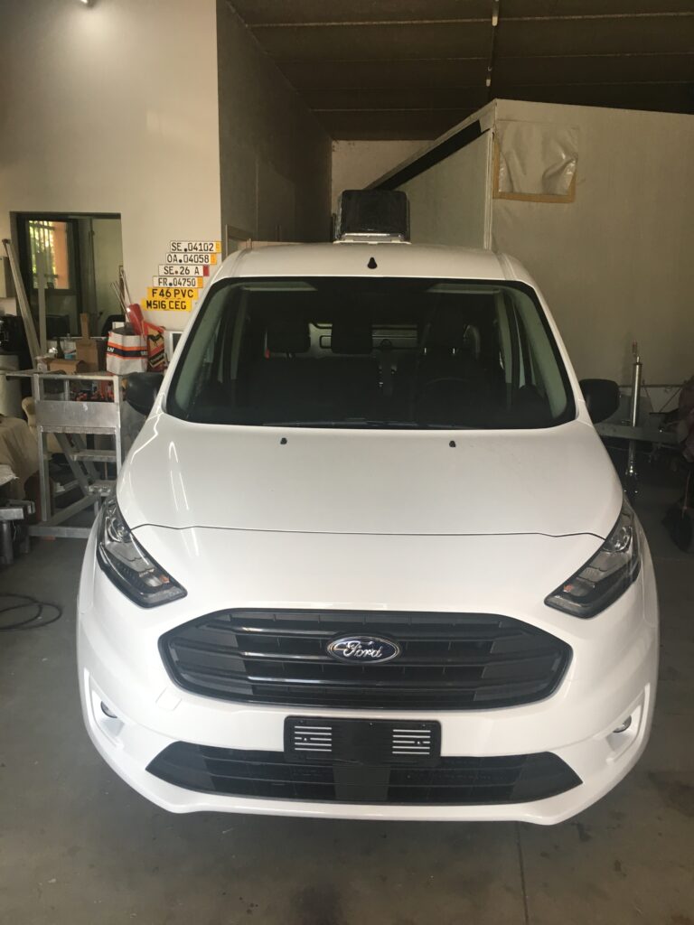 ALLESTIMENTO FURGONE FORD