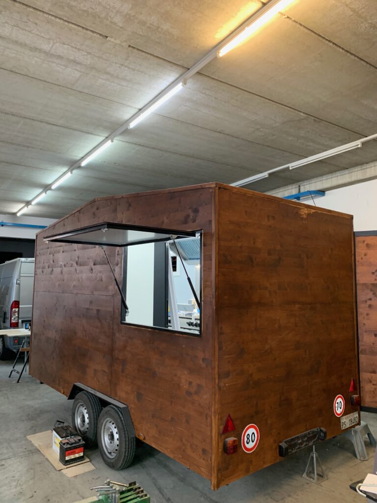 LABORATORIO FOOD TRUCK CASETTA